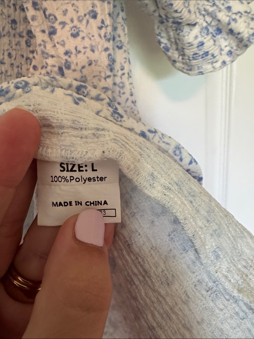 SHEIN White and Blue Floral Puff Sleeve Blouse - Picture 5 of 8